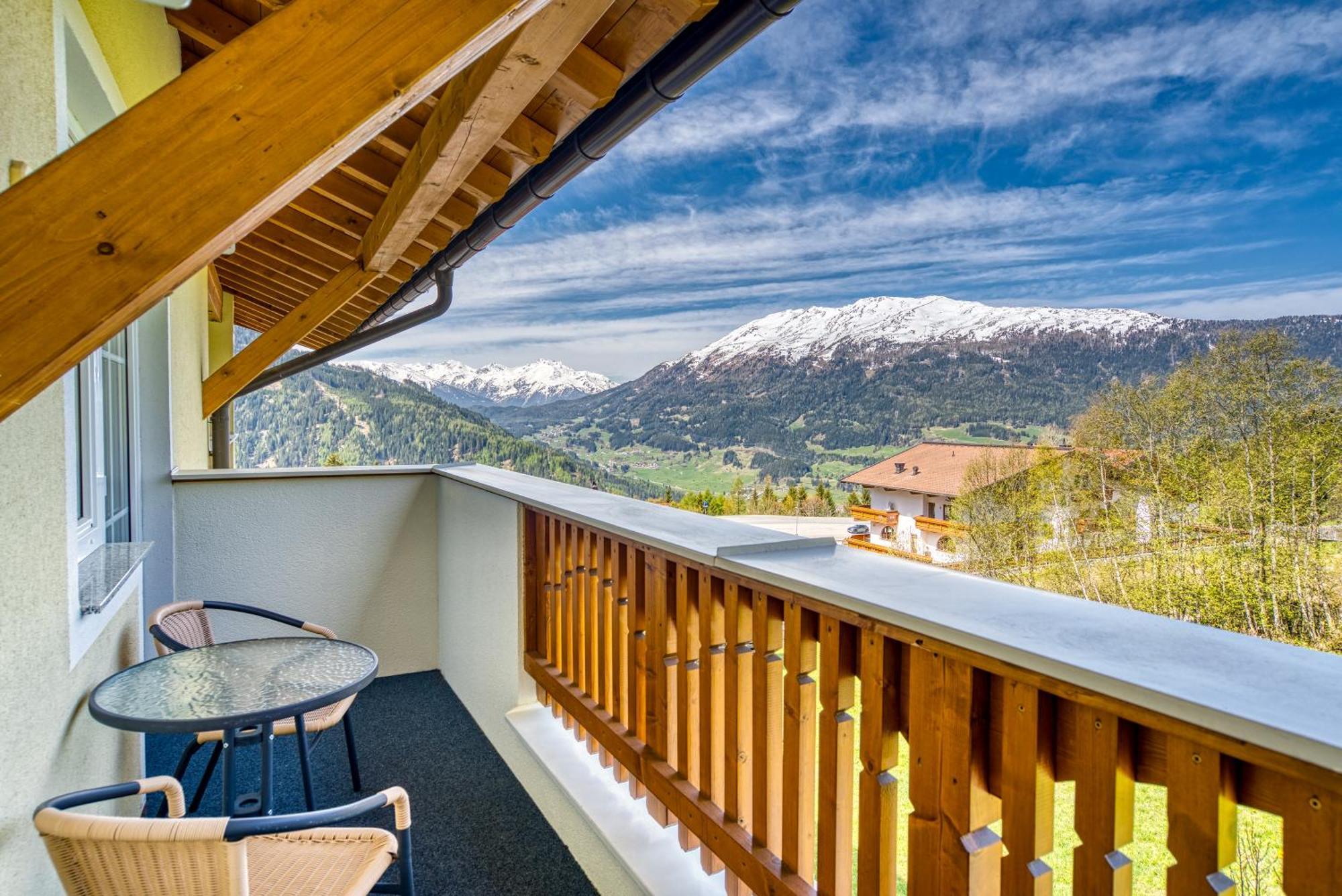 Hotel Alpen-Royal 제르젠스 외부 사진