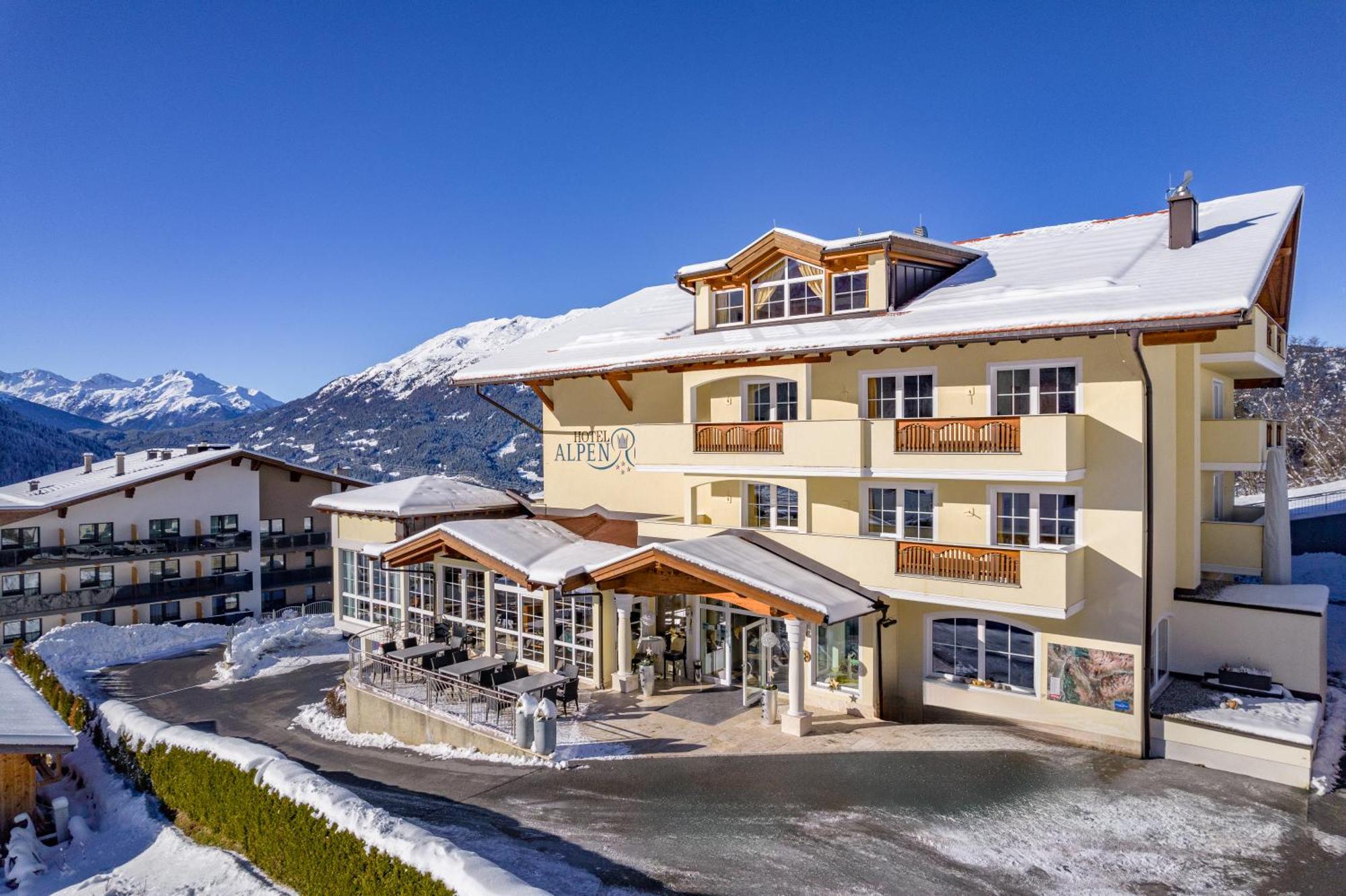 Hotel Alpen-Royal 제르젠스 외부 사진