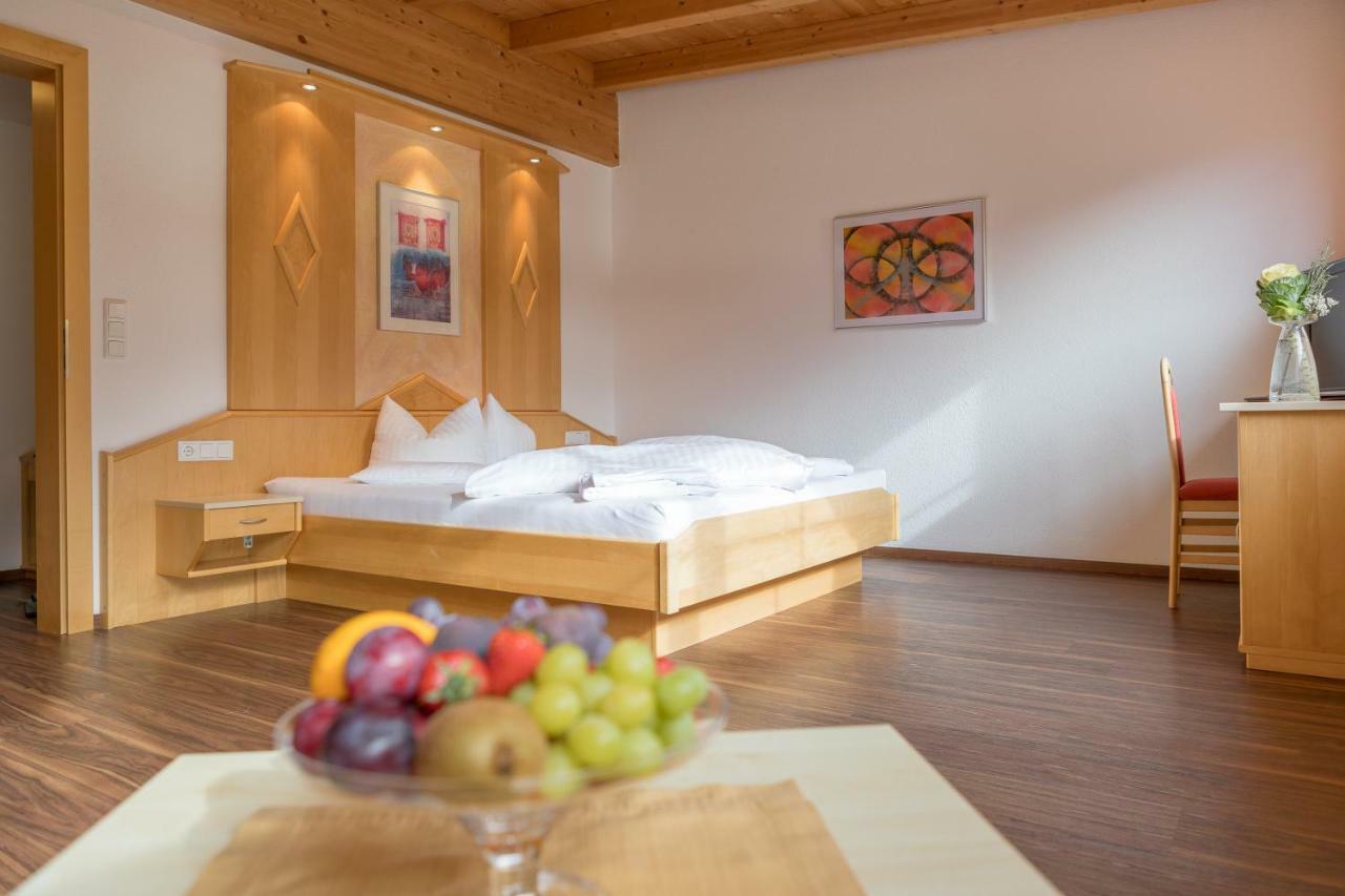 Hotel Alpen-Royal 제르젠스 외부 사진