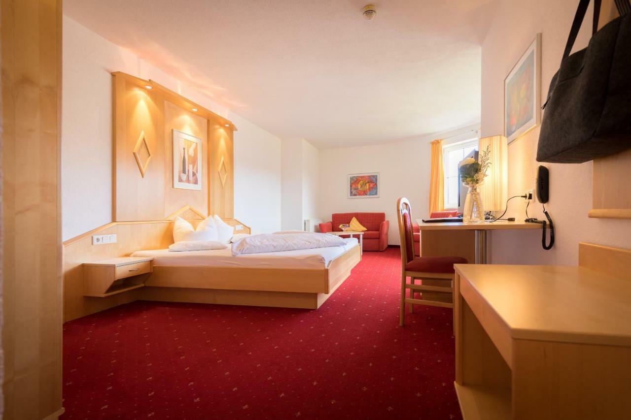 Hotel Alpen-Royal 제르젠스 외부 사진